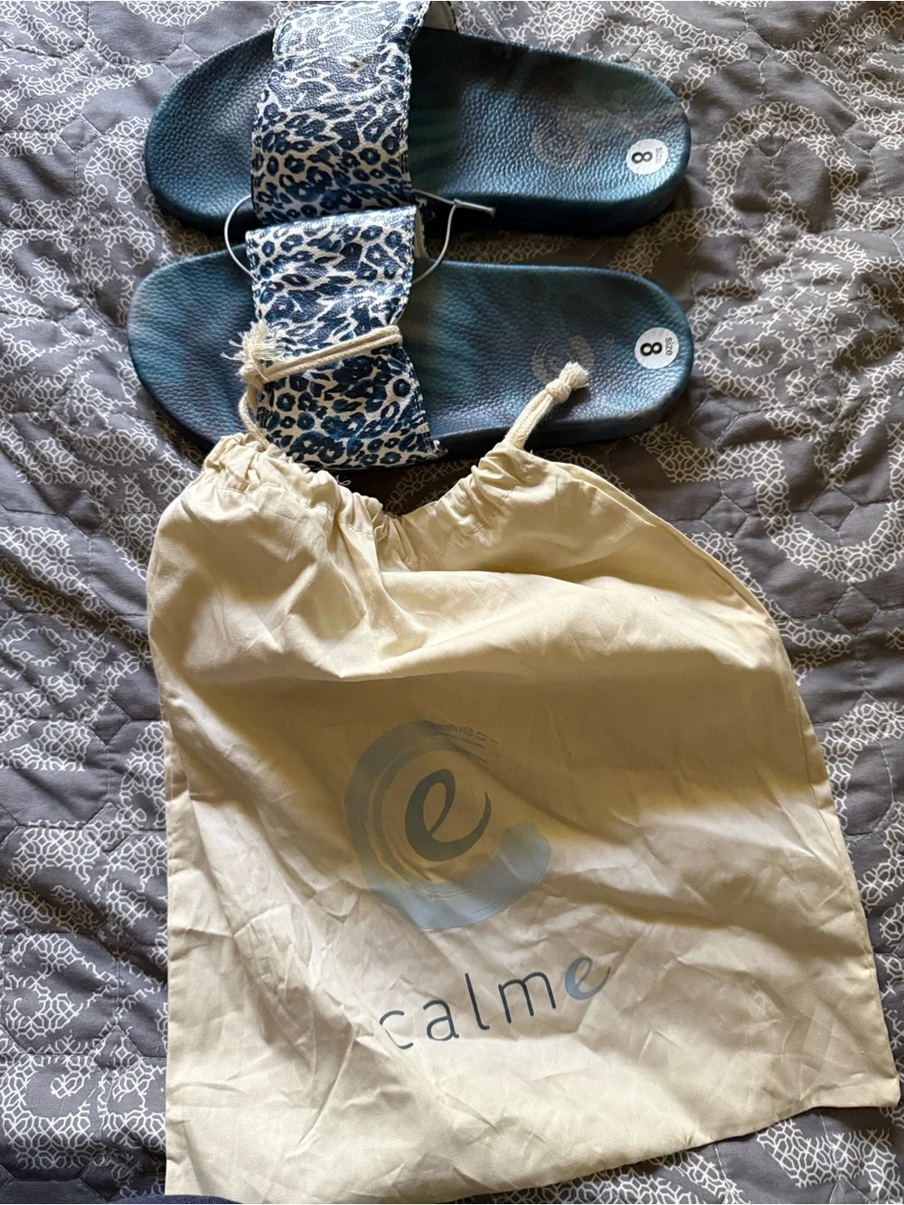 Calme Johnny Was Blue Tiger Pool Slides NWB Sz 8